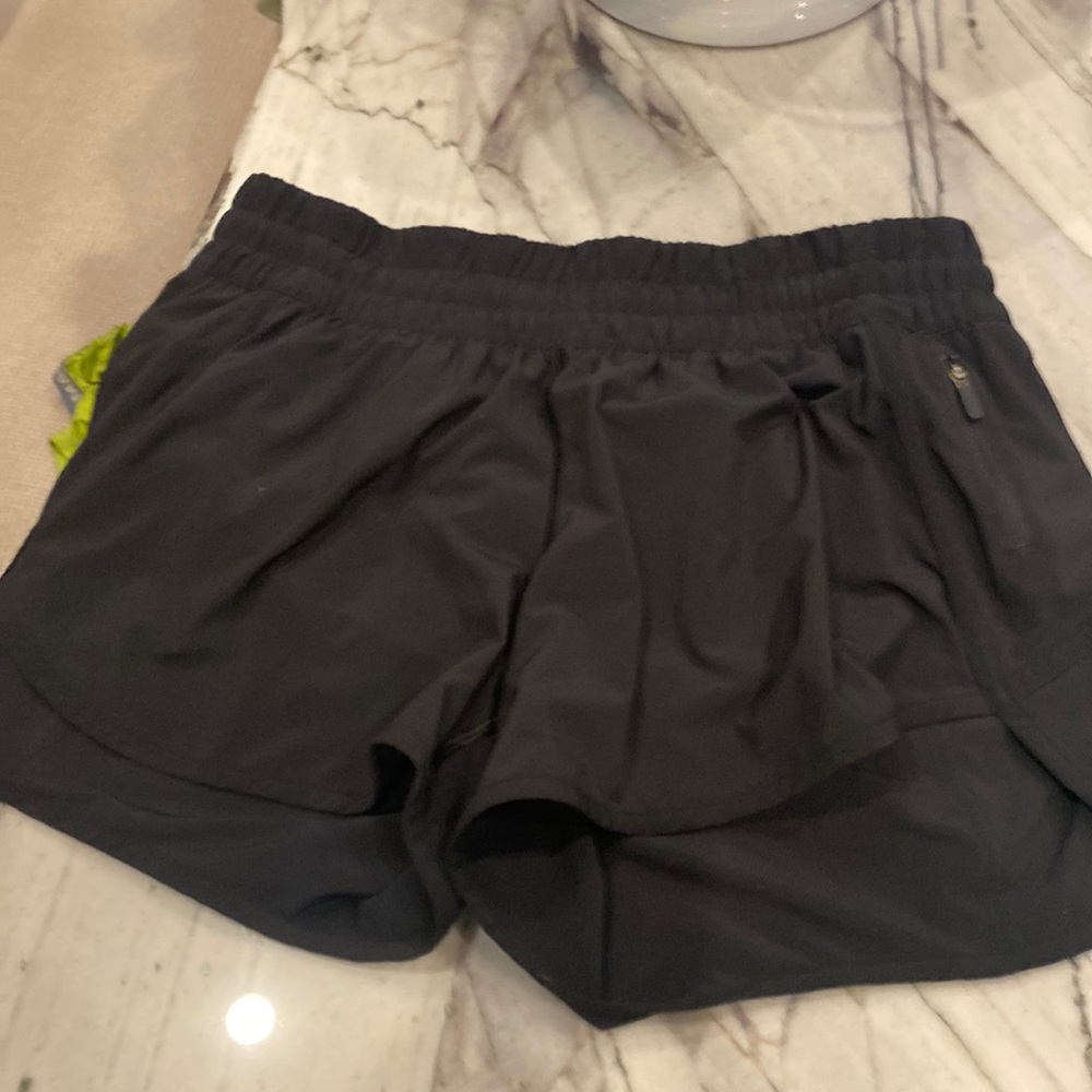 Lululemon shorts size 12 black great condition.